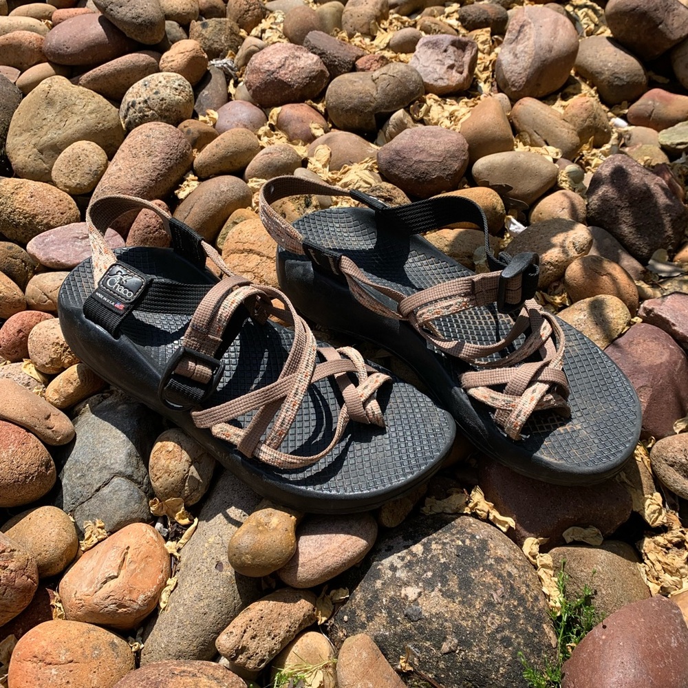 Lightly loved Women’s ZX/2 Classic Chacos